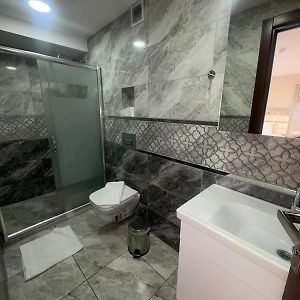 Uitgebreide Kamer met een King Size Bed